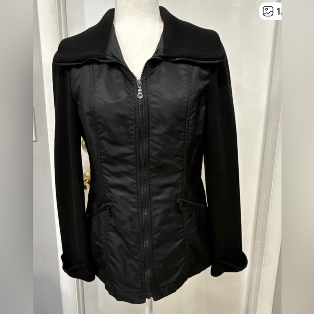 Sisley Women’s Black Zipper Jacket Wool Blend Sleeves Size S Made In Italy
